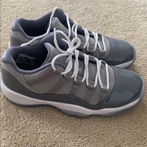 Jordan cool grey 11’s